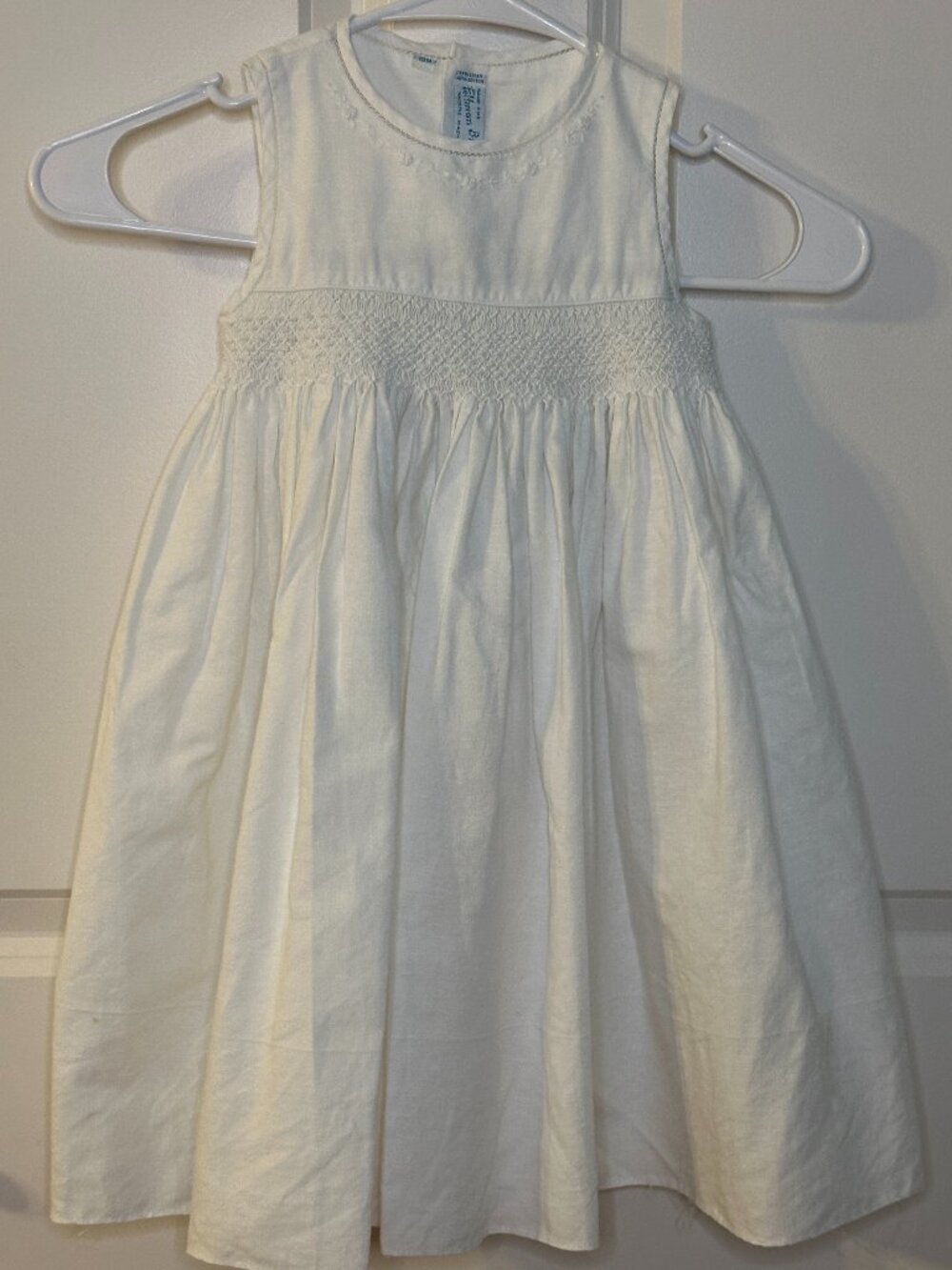 Feltman Brothers Heirloom Linen Smocked Embroidered White Dress 18M Portrait